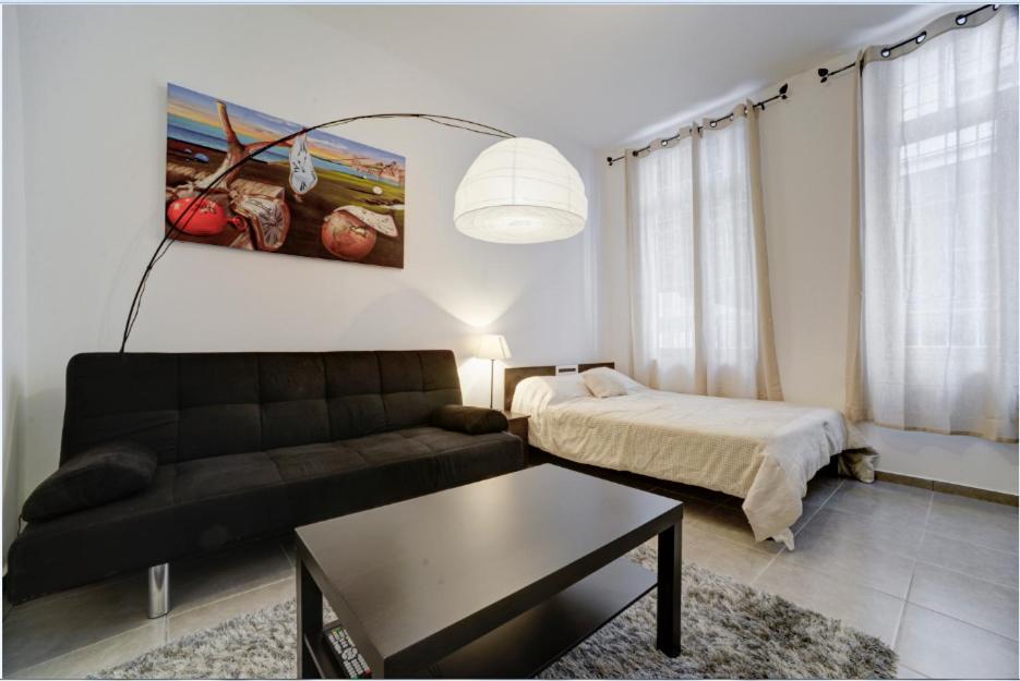 Tel Aviving - Apartments By The Beach Exterior foto